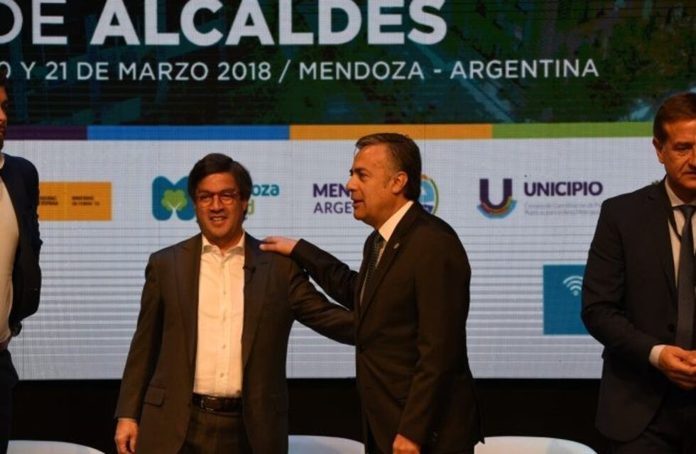 Cornejo inauguró el Foro de Alcaldes del BID