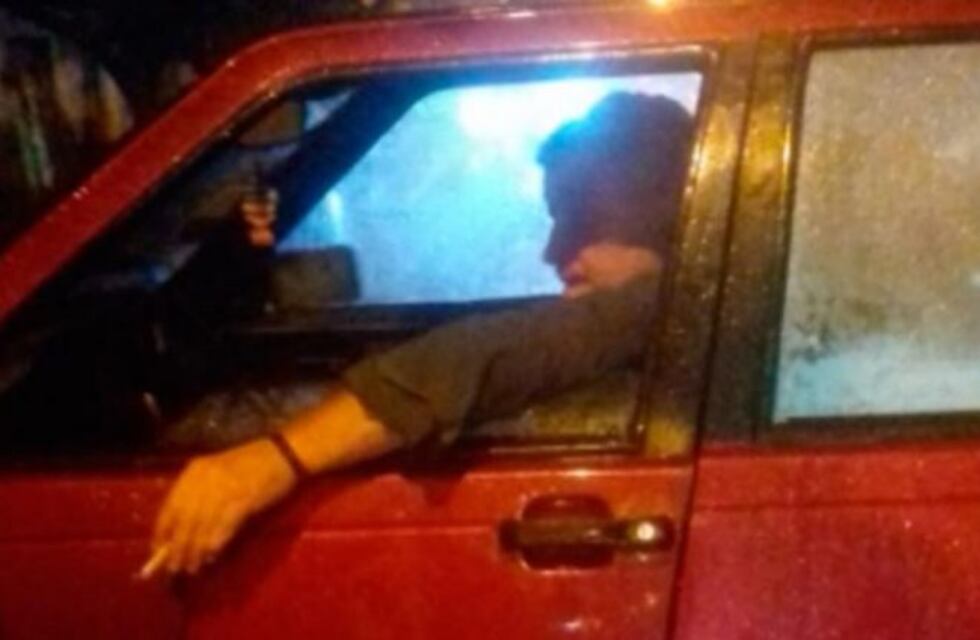 A pasiva un policía acusado de conducir alcoholizado y chocar