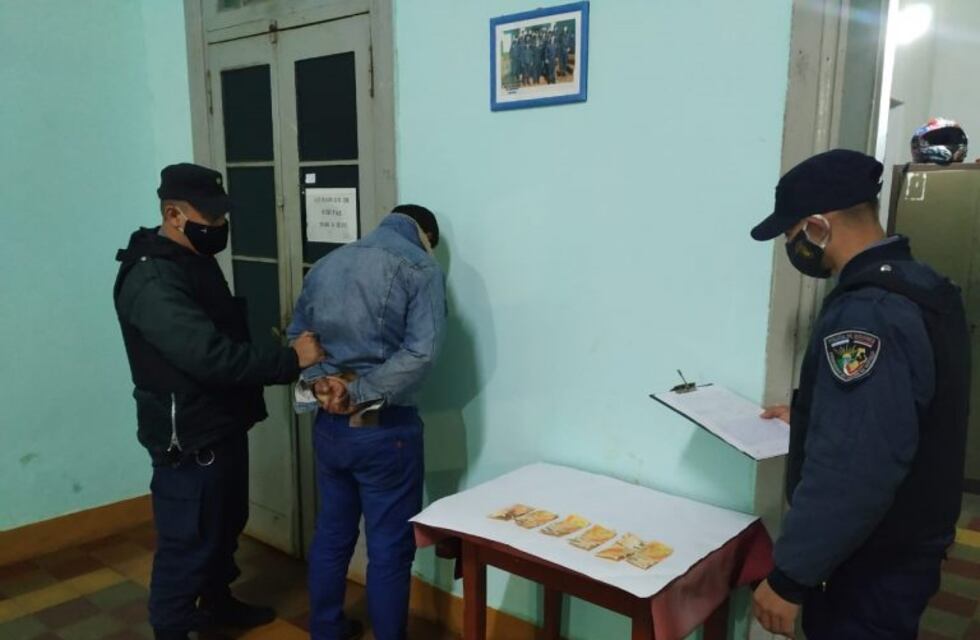 Golpeó a un joven para robarle dinero que escondió dentro de un parlante