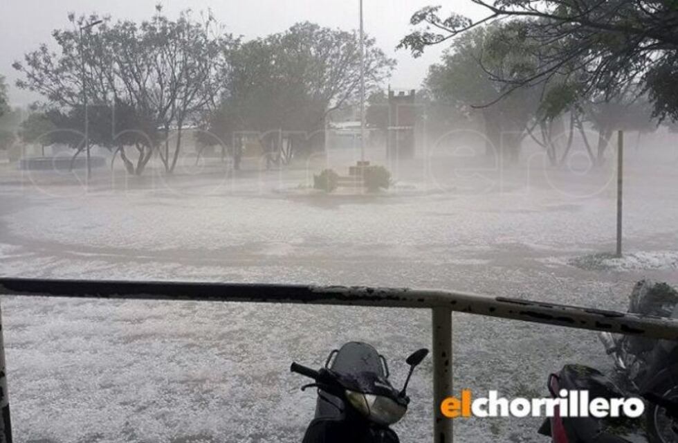 Fuerte tormenta de piedra y agua azotó a San Luis