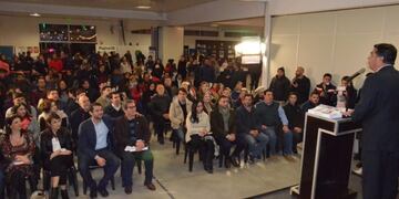Ni el frío frenó a la multitud que se acercó a la Feria del Libro