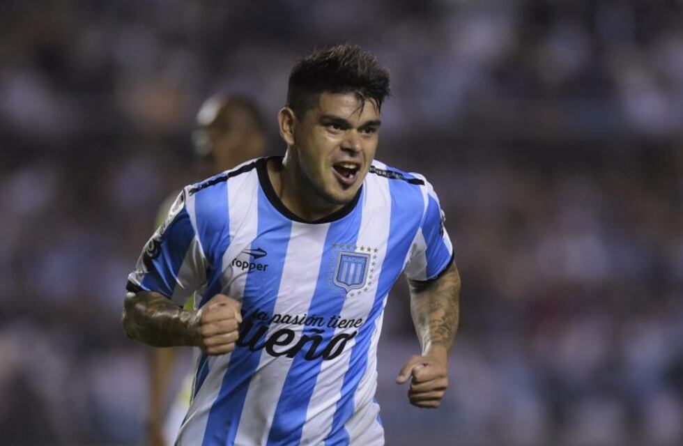 El delantero Gustavo Bou vuelve a Racing