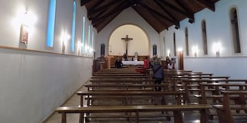 Un grupo de Mapuches tomó una parroquia de El Bolsón, y golpearon a un sacerdote