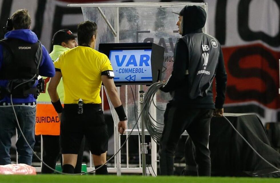 Copa Libertadores: la Conmebol publicó los audios del VAR del River-Boca