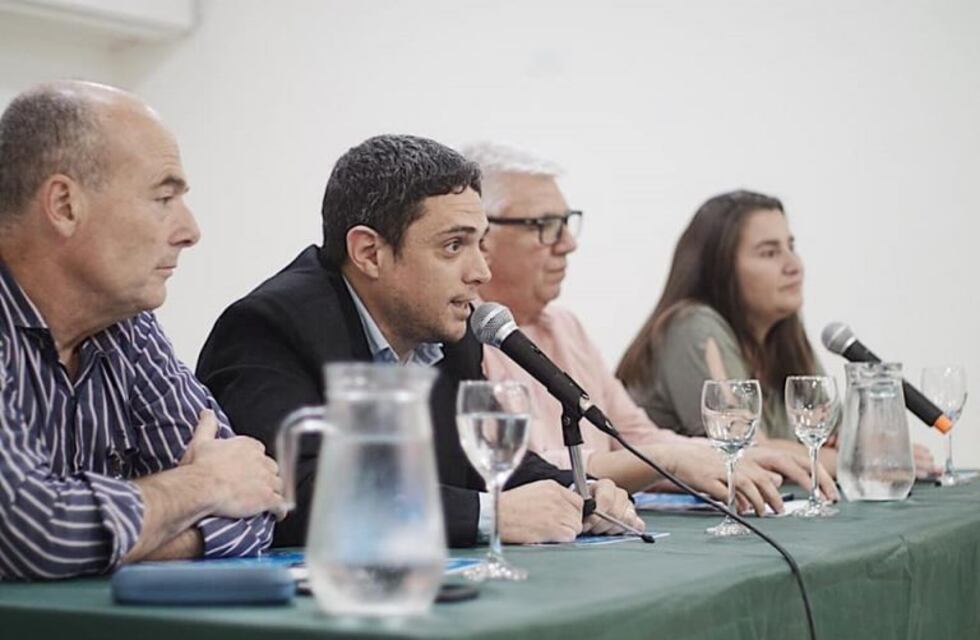 Turismo y Medio Ambiente temas del Foro Rosales 2020