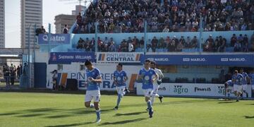 El Celeste la peleó hasta el final y terminó en inferioridad numérica\u002E Sigue expectante en la tabla\u002E