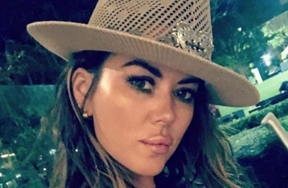 Karina Jelinek dio las "buenas noches" con una foto íntima