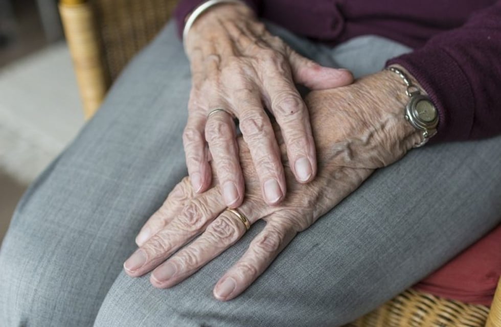 Así es el geriátrico donde tenían cautivos a los abuelos para robarles la jubilación en La Plata