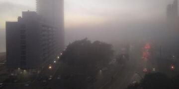 Puerto Norte, una d elas zonas más afectadas de la niebla en Rosario\u002E (@paola_anabella)