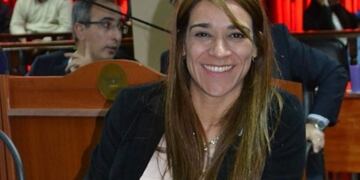 Paola Bazán se mostró tajante respecto a la posibilidad de que Jalil deje el Partido Justicialista y se sume a Cambiemos\u002E