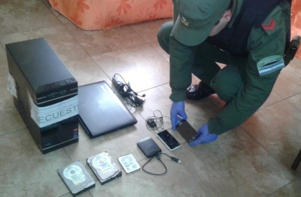 Punta Alta: Allanan y secuestran  elementos en una vivienda por grooming