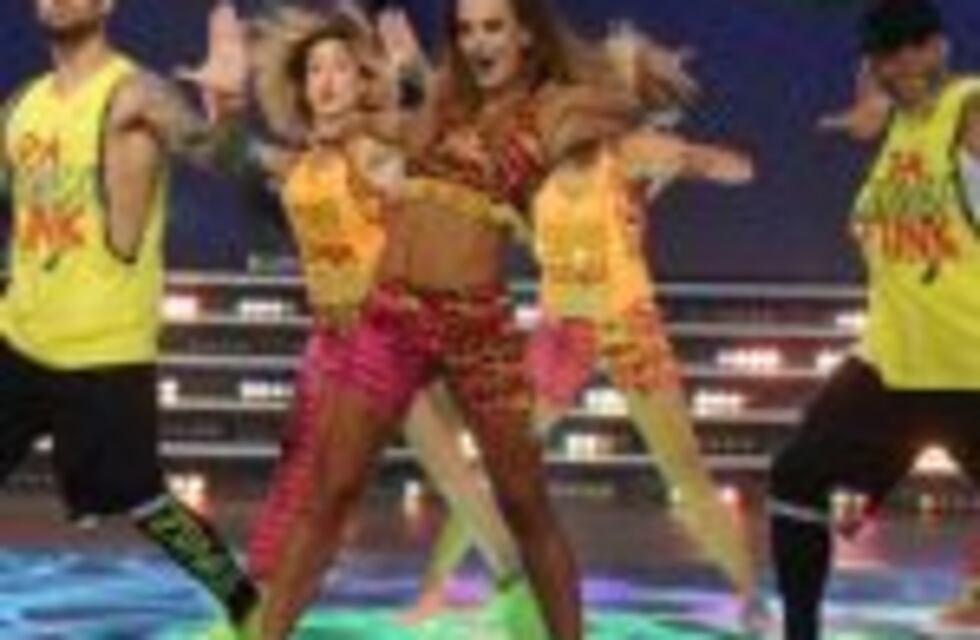 Jésica Cirio y Pedro Alfonso inauguraron la zumba en Showmatch