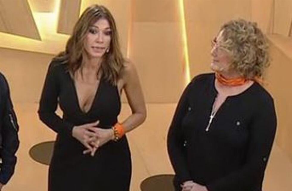 Catherine Fulop y Verónica Llinás se mostraron con el pañuelo por la separación de la iglesia y el Estado