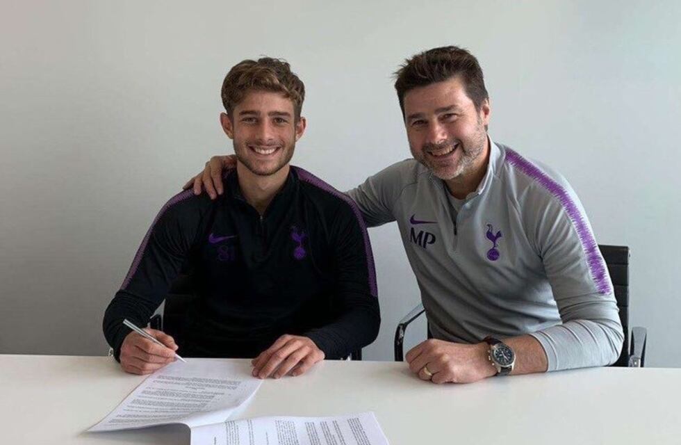 El hijo de Mauricio Pochettino firmó su primer contrato en Tottenham