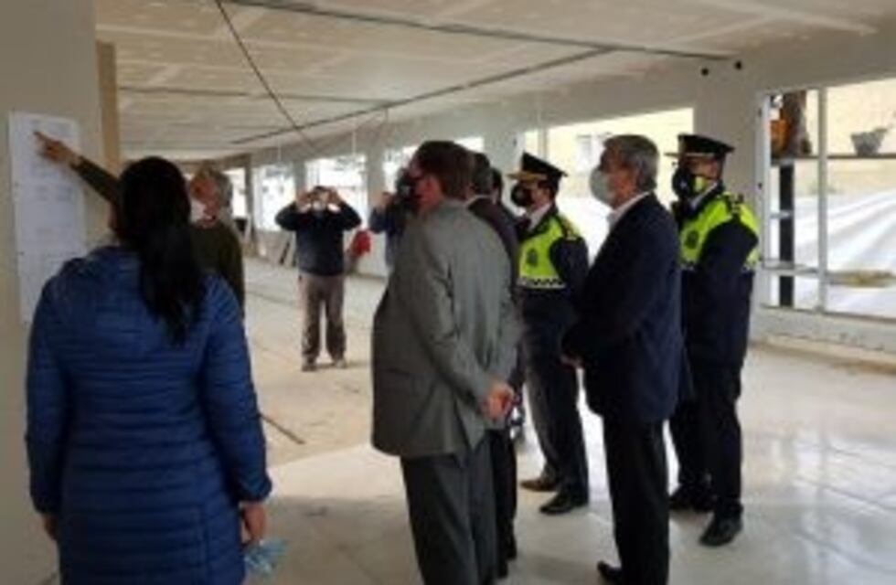Avanzan las obras en comisarías y estudian estrategias de seguridad en Aguilares y Alberdi