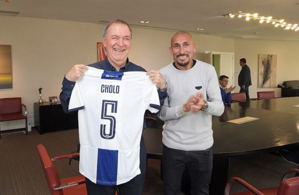 Gigante: el Cholo Guiñazú fue al Panal e invitó a Schiaretti a su partido homenaje