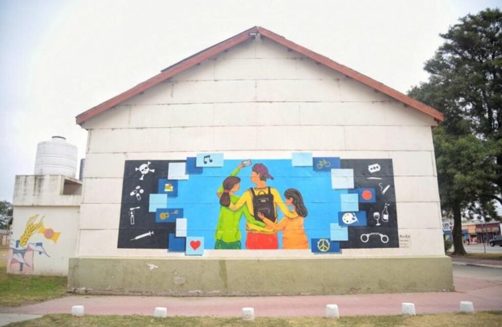 Un mural en el Teatrillo cerró la semana de la Prevención del Consumo de Drogas en Arroyito
