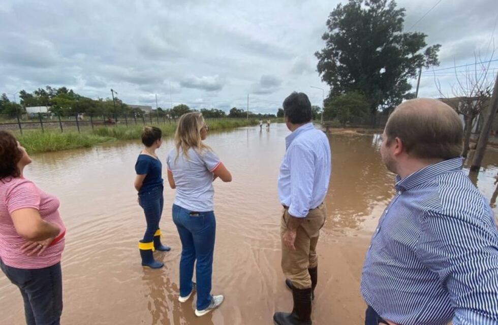 Coordinan asistencia a localidades afectadas por la emergencia hídrica