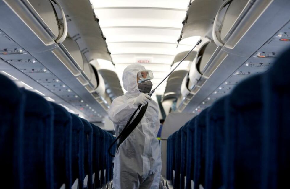 Según estudios, la posibilidad de contagio de coronavirus en un avión es mínima