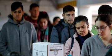 gente votando