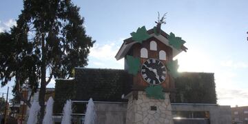 Nueva plazoleta del reloj Cucú