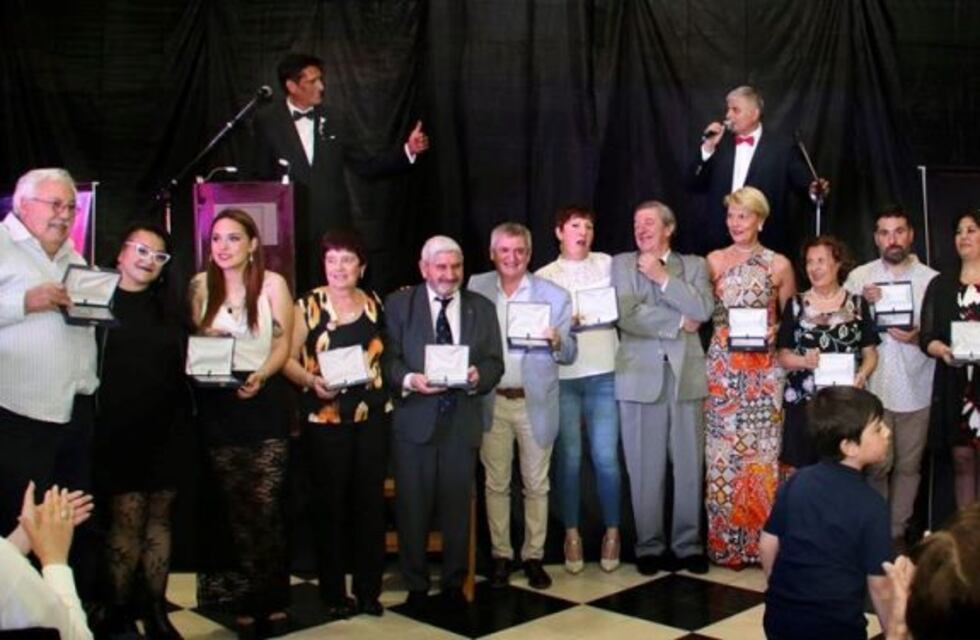 El viernes se entregan los “Premios Platino” en Tres Arroyos
