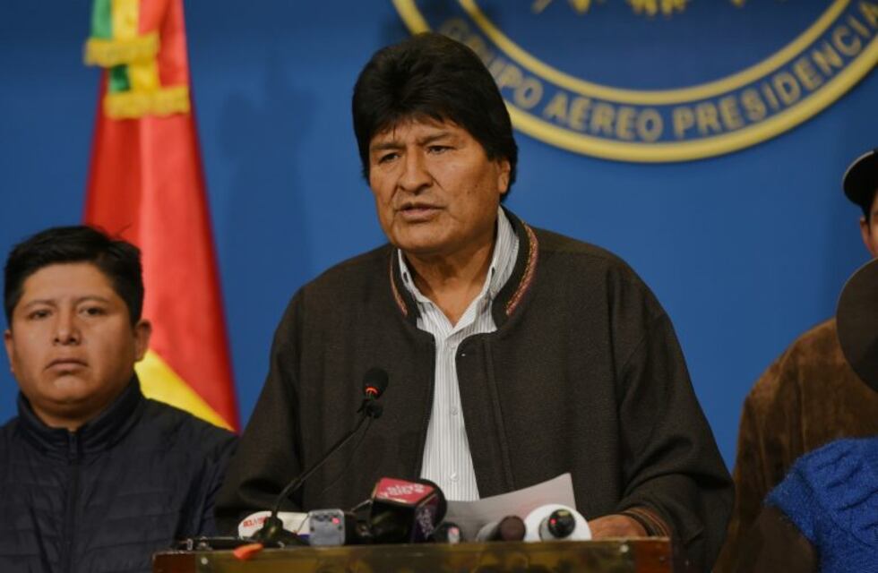 Crisis en Bolivia: las Fuerzas Armadas piden a Evo Morales que renuncie para "pacificar" el país