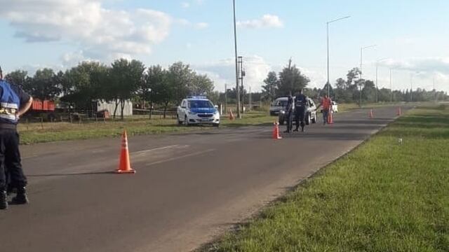 Policía patrulla los ingresos a Gualeguaychú
Crédito: máximaonline