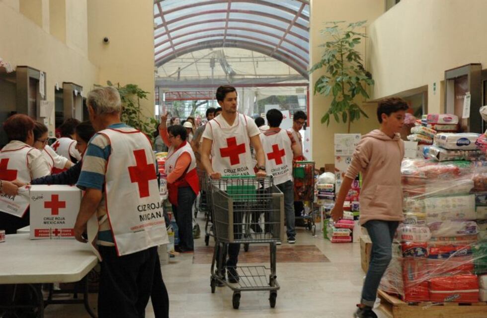 Violaron a una voluntaria y robaron donaciones para los afectados por el sismo de México