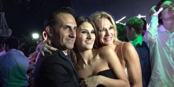 Lola Latorre junto a sus papás