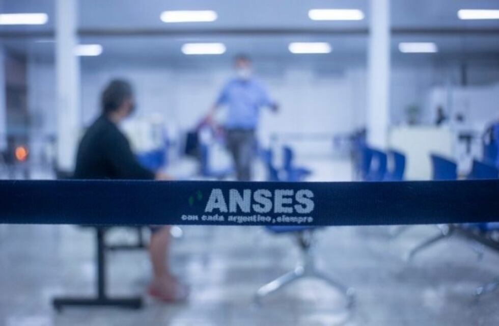 Mendocinas en España denunciaron que les usaron los datos para cobrar el IFE