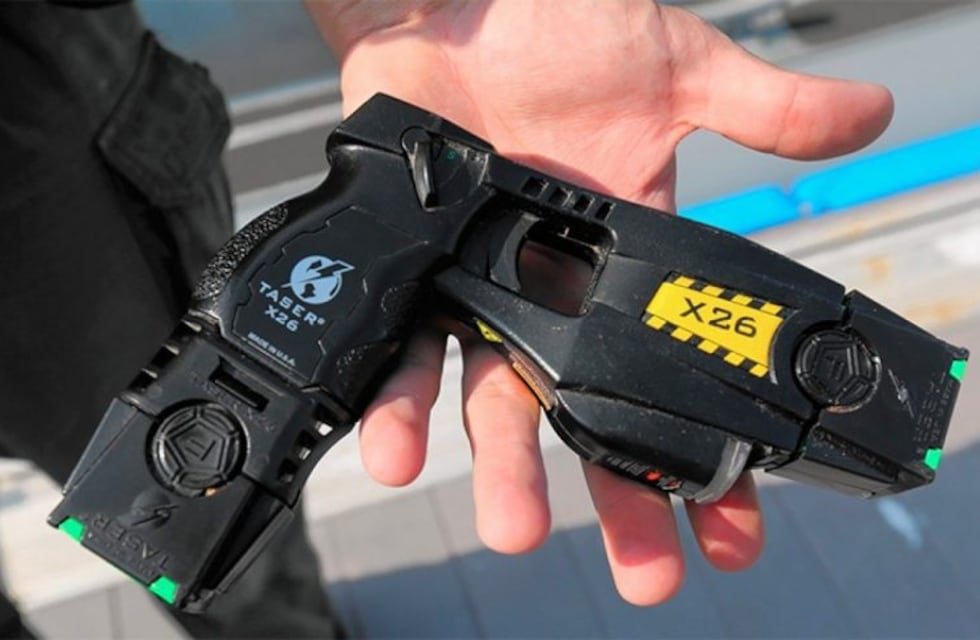 Cómo funcionan las pistolas Taser que podrán utilizar las fuerzas de seguridad