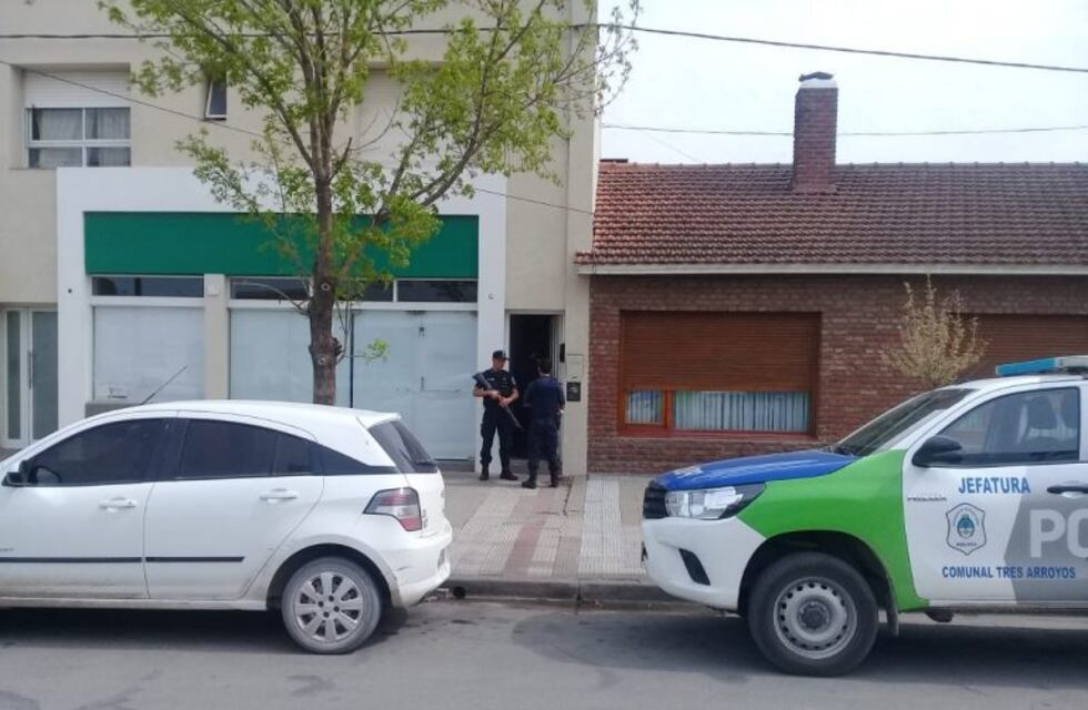 Allanamiento policial en avenida Moreno al 900