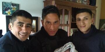 Tres policías ayudaron a dar a luz a una mujer en su casa en la localidad de Berisso\u002E