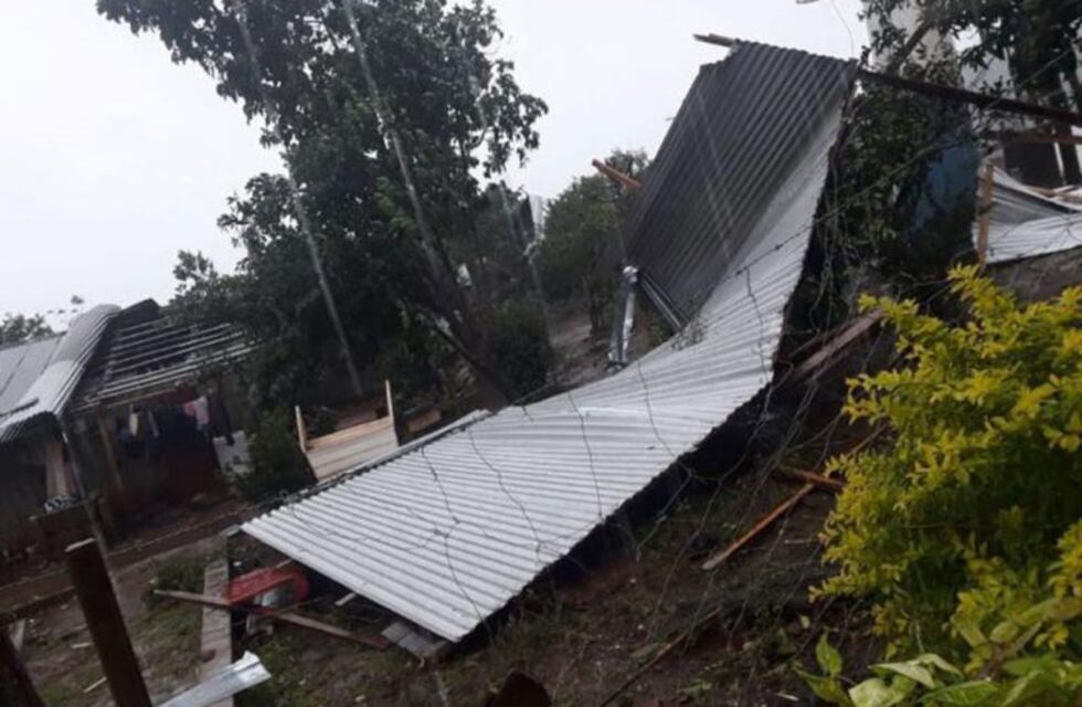 Temporal dañó más de 40 viviendas en Villa Bonita