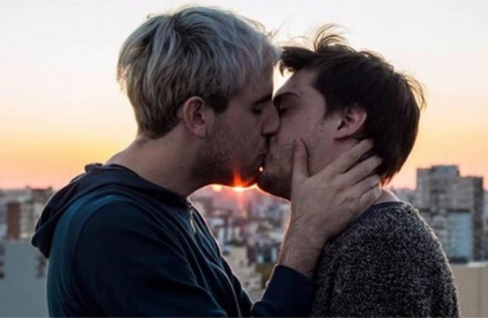 Dos integrantes de Hecatombe revelaron su noviazgo y conmovieron en redes