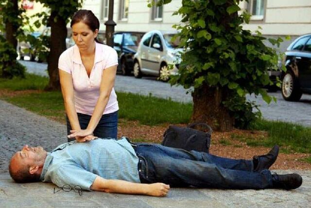 Primeros auxilios: qué hacer antes de llamar a emergencias