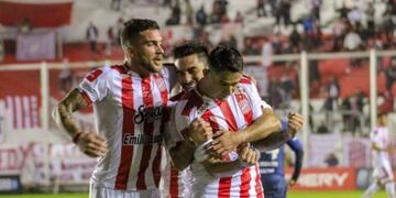 El Taca muestra su olfato de goleador\u002E Salió de la sequía en la que había caído en Alberdi\u002E