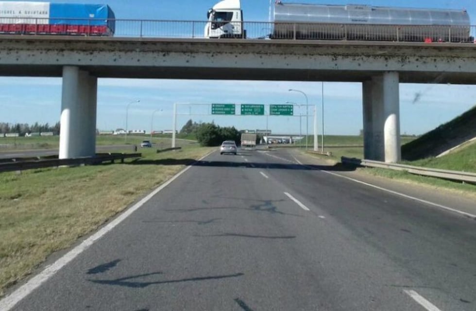 Pidieron la interpelación del ministro Garibay por el proyecto de la autopista Rosario-Santa Fe