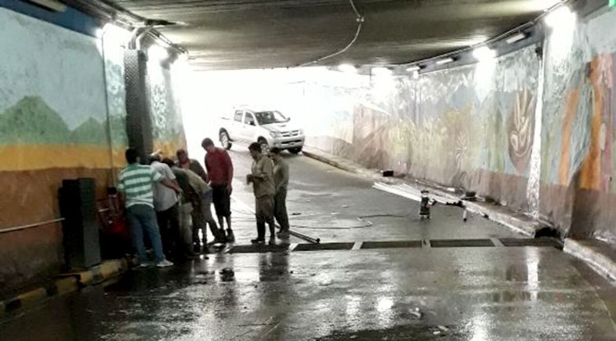 Ya se solucionó el inconveniente en el túnel de la calle Córdoba y nuevamente se puede transitar por allí\u002E