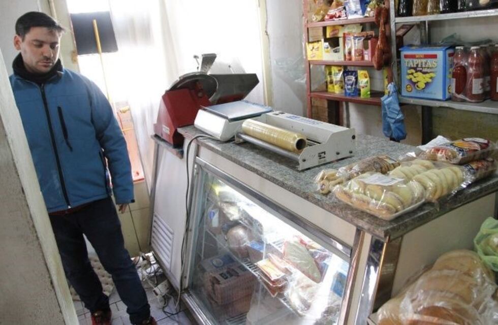 Le robaron de todo a un pequeño comerciante y lo arruinaron