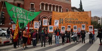 Corte frente al Arzobispado\u002E