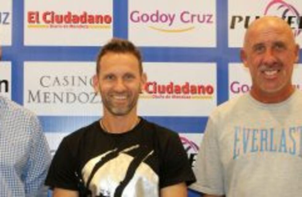 Lucas Bernardi será presentado al plantel del Tomba el 5 de enero