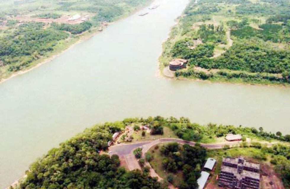 Mientras sigue recibiendo turistas Foz de Iguazú confirmó más de 2500 casos de dengue