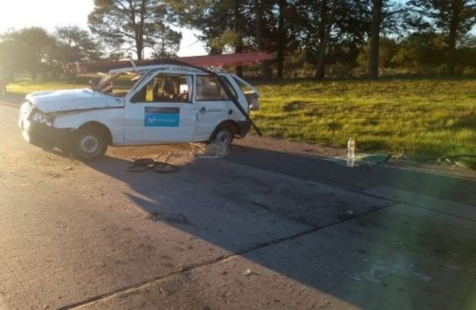 Un auto de empresa de telefonía volcó en la Autopista de las Serranías Puntanas