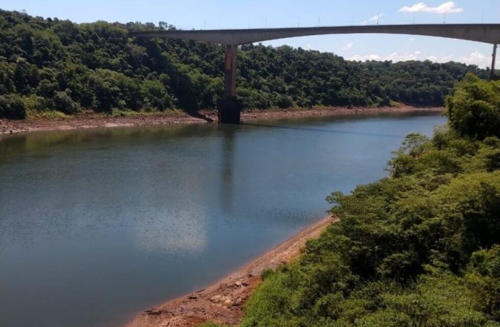 Iguazú nuevamente sin servicio de agua por la bajante del caudal del río