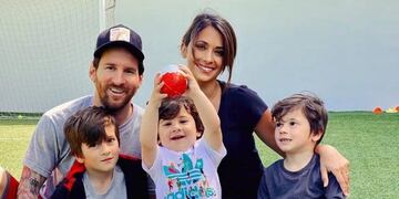 La familia festejó Pascua en cuarentena por el coronavirus\u002E (@antonelaroccuzzo)