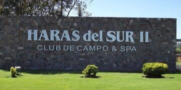 Olmos: asaltaron y maniataron a dos familias en viviendas de un barrio privado