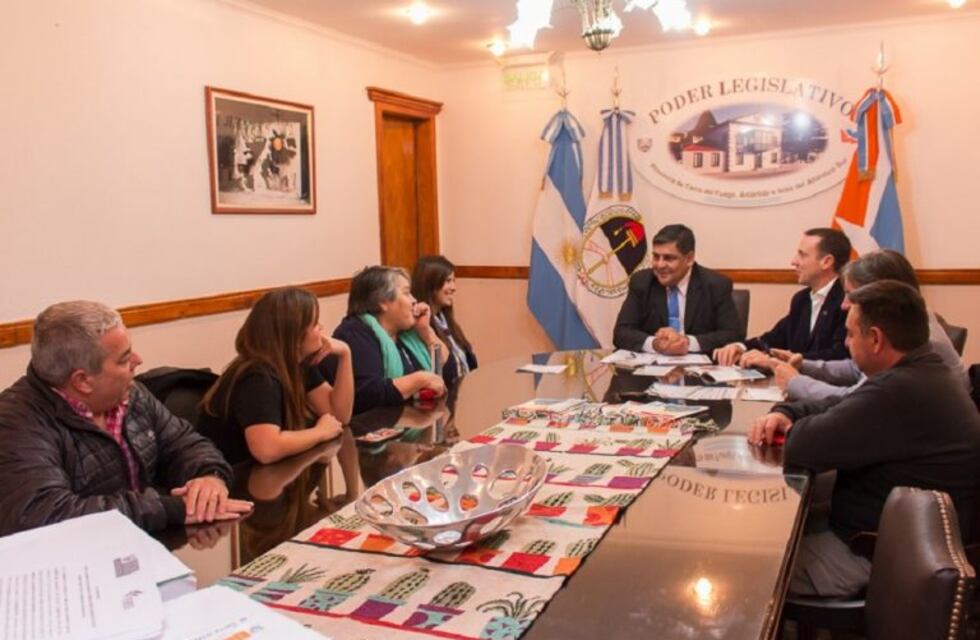 Buscan conformar la Red Solidaria Tierra del Fuego