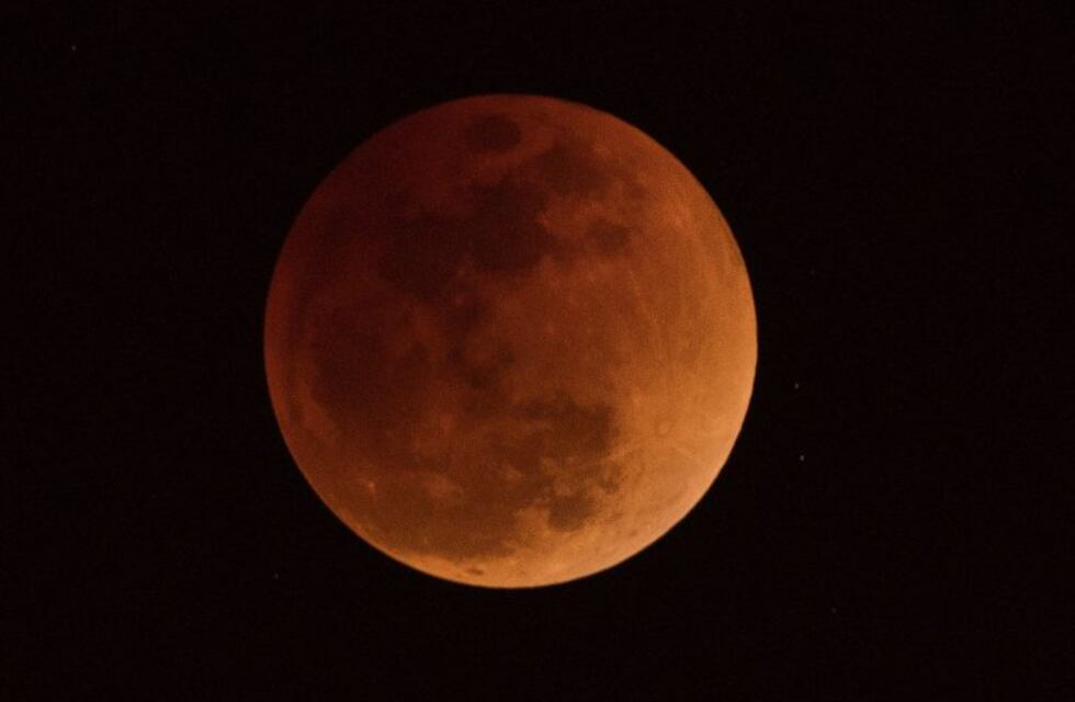 En Córdoba se podrá ver un eclipse total y superluna